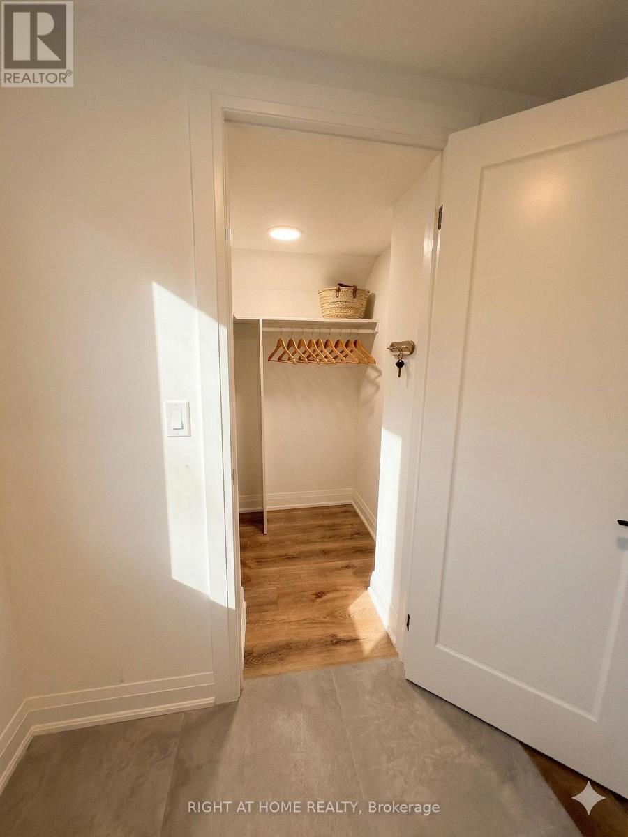 1b - 19 Arrowsmith Avenue, Toronto, Ontario  M6M 2W8 - Photo 6 - W12918470