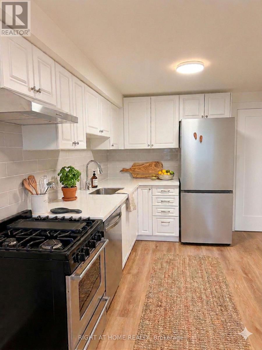 1b - 19 Arrowsmith Avenue, Toronto, Ontario  M6M 2W8 - Photo 9 - W12918470