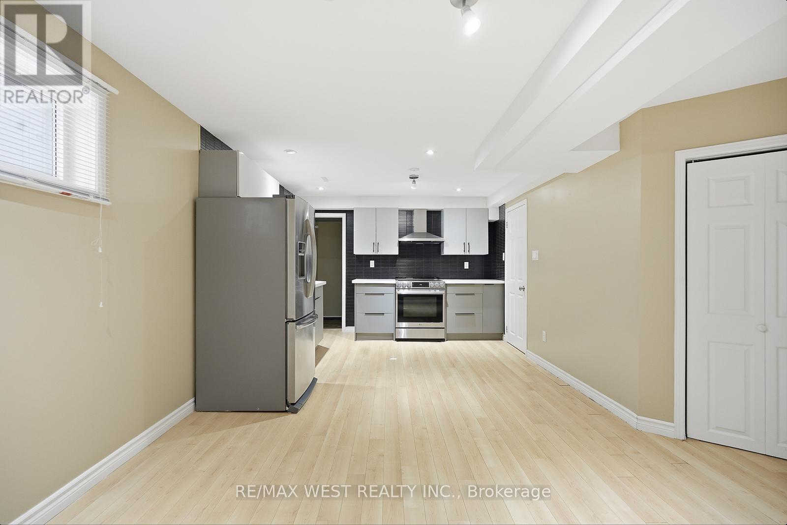 Basement - 6 Marshall Boulevard, Toronto, Ontario  M6N 2R7 - Photo 10 - W12918480