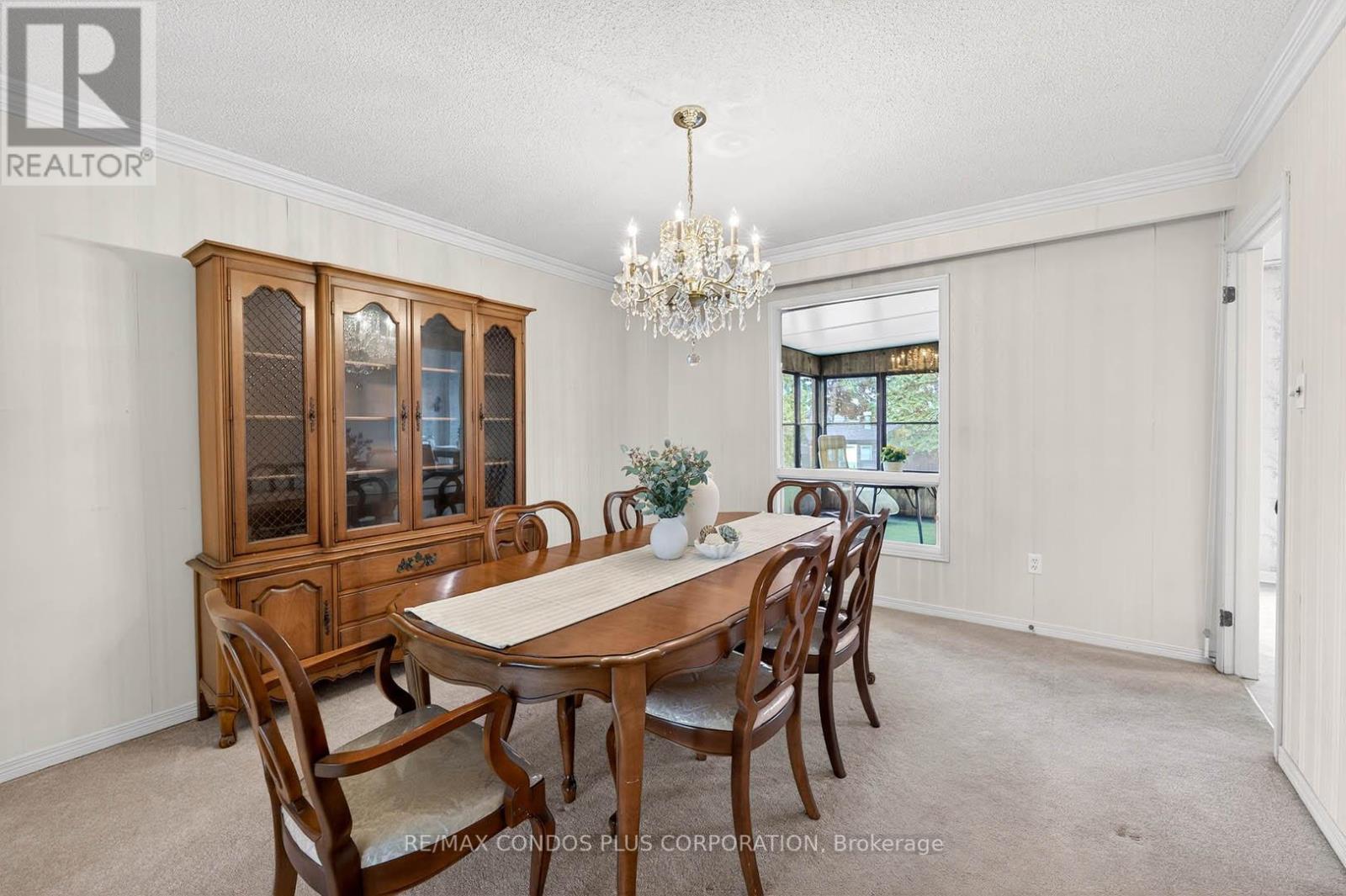 1562 Lovelady Crescent, Mississauga, Ontario L4W 2Z1 - Photo 17 - W12918504