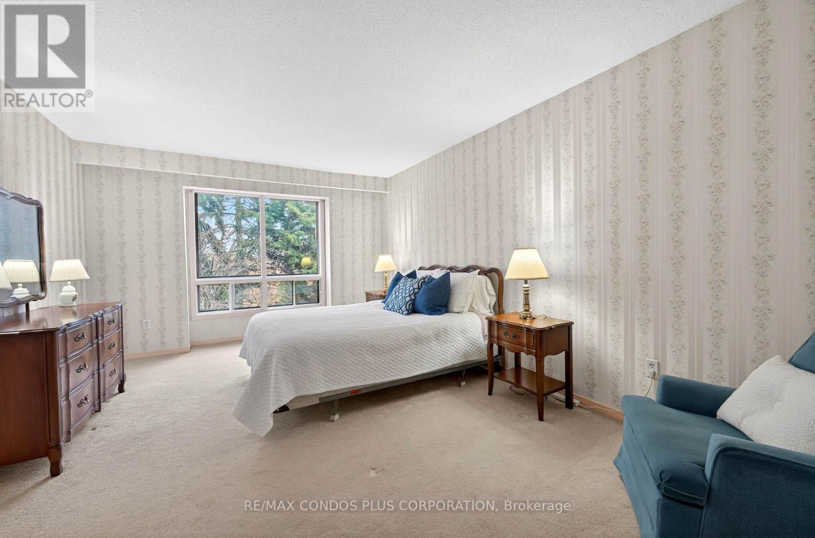 1562 Lovelady Crescent, Mississauga, Ontario L4W 2Z1 - Photo 21 - W12918504