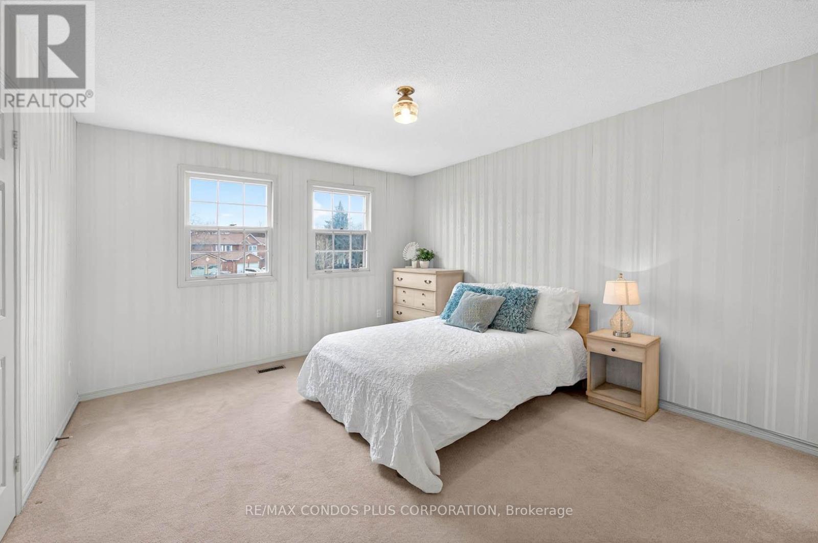 1562 Lovelady Crescent, Mississauga, Ontario L4W 2Z1 - Photo 23 - W12918504