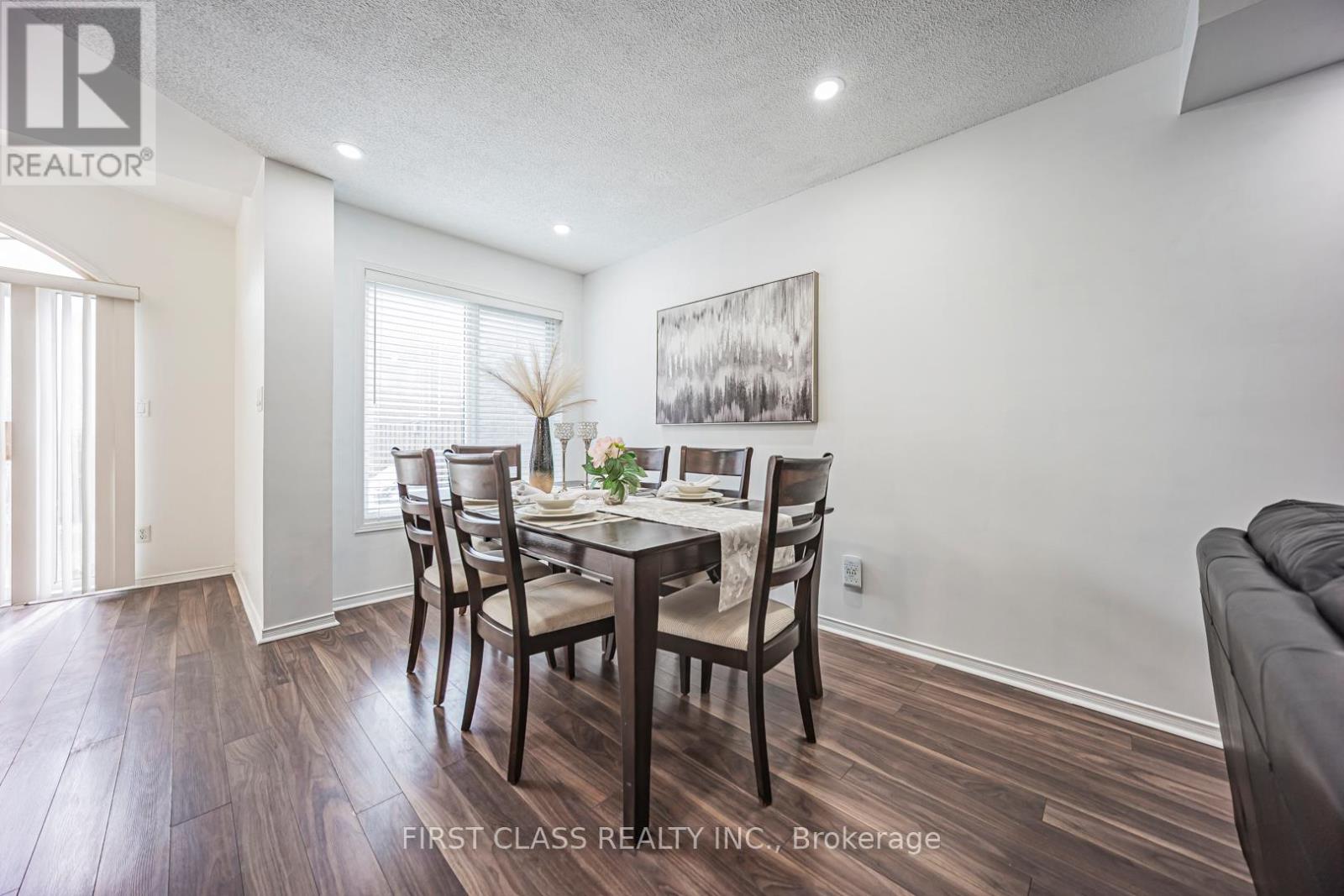 3930 Mcdowell Drive, Mississauga, Ontario L5M 6P3 - Photo 15 - W12918506