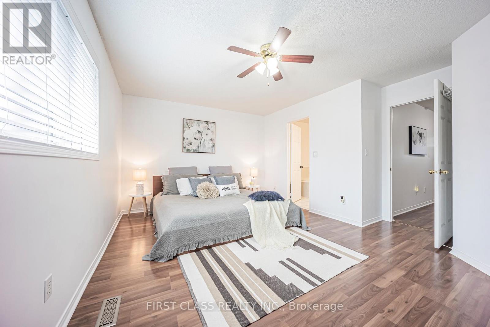 3930 Mcdowell Drive, Mississauga, Ontario L5M 6P3 - Photo 32 - W12918506