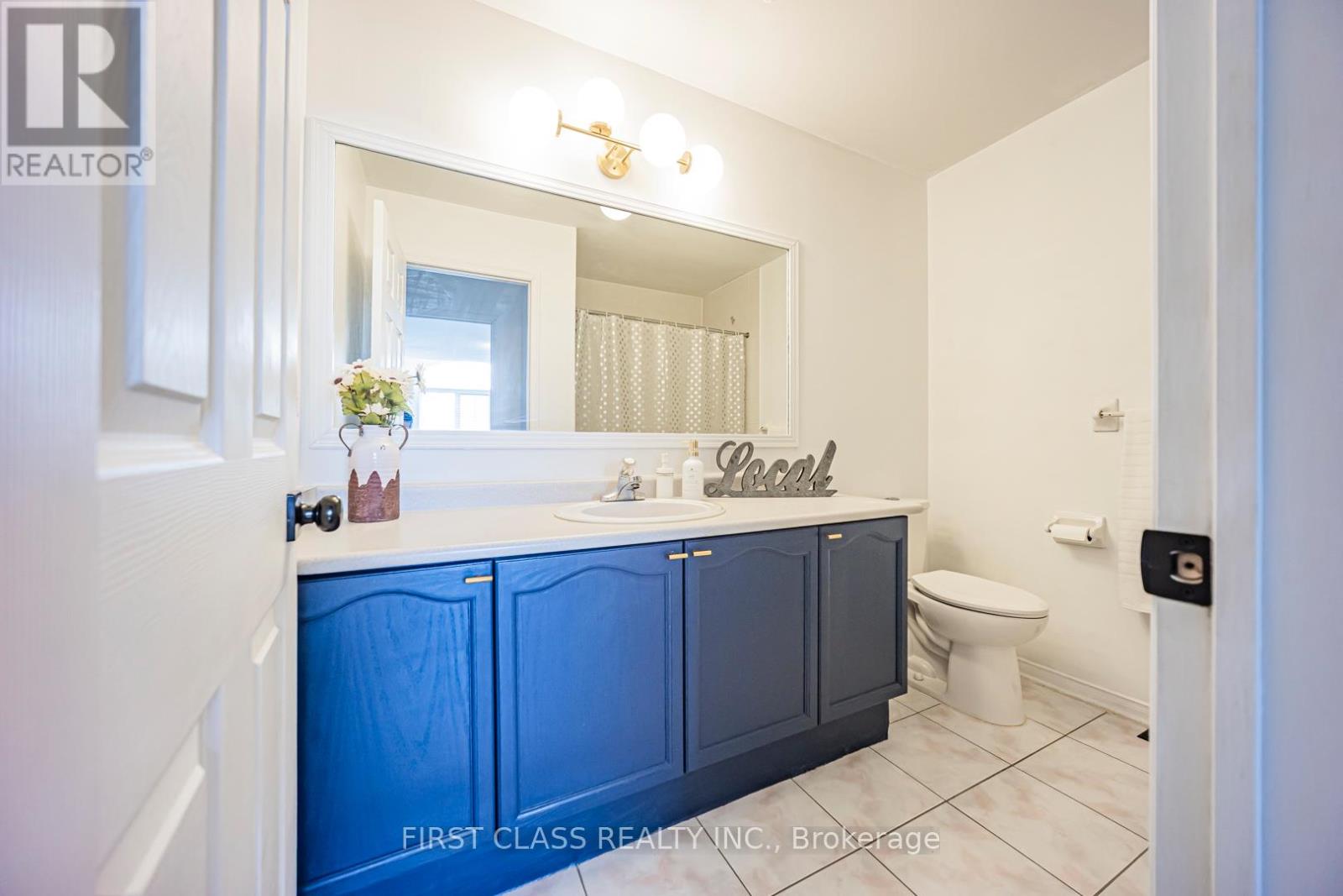 3930 Mcdowell Drive, Mississauga, Ontario L5M 6P3 - Photo 38 - W12918506