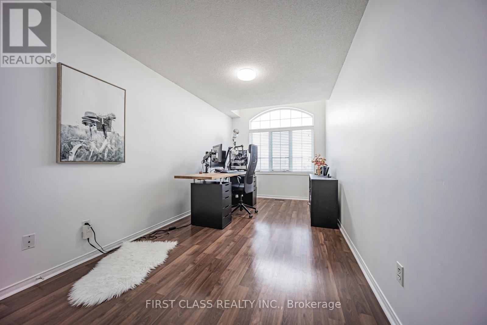 3930 Mcdowell Drive, Mississauga, Ontario L5M 6P3 - Photo 40 - W12918506