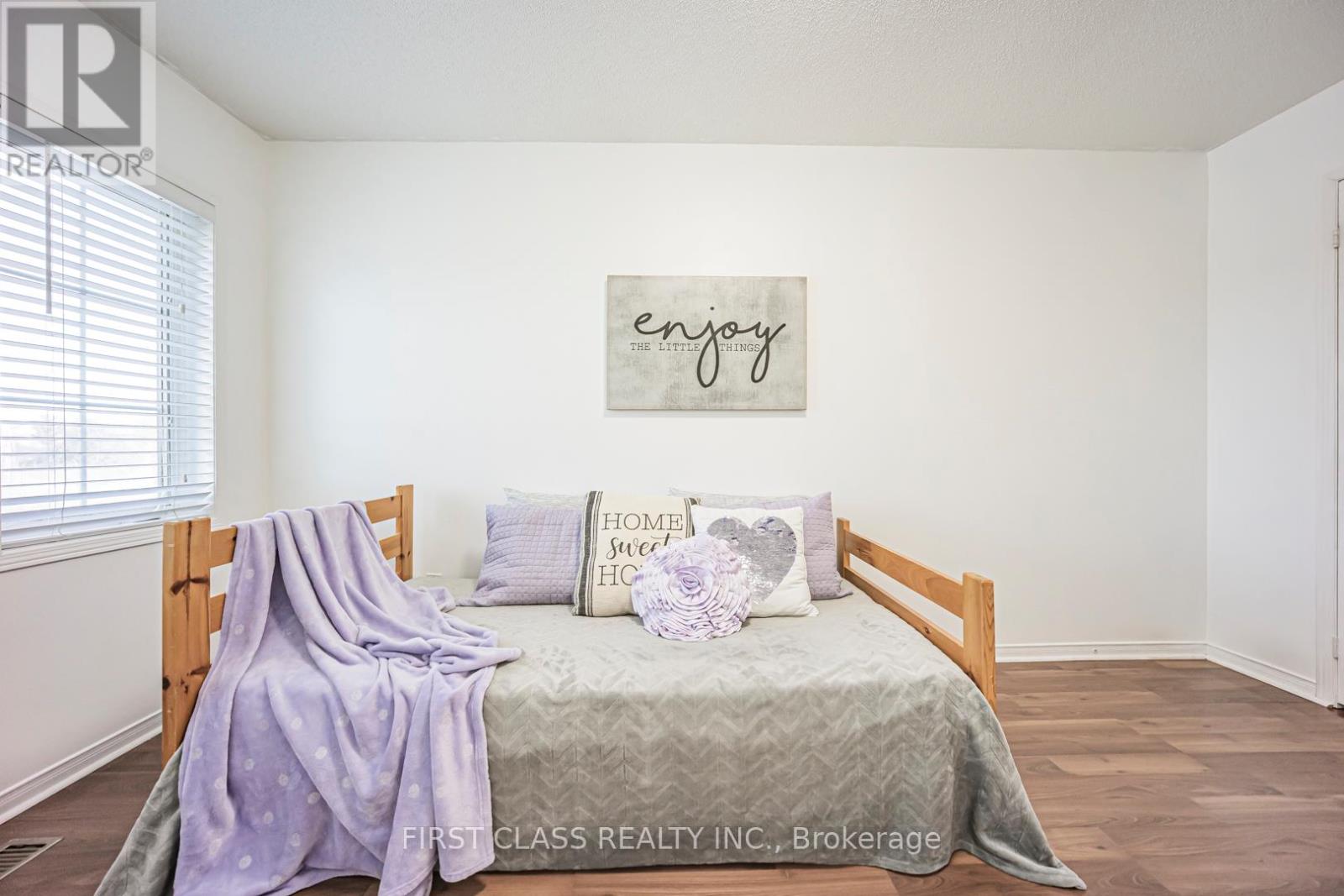 3930 Mcdowell Drive, Mississauga, Ontario L5M 6P3 - Photo 48 - W12918506