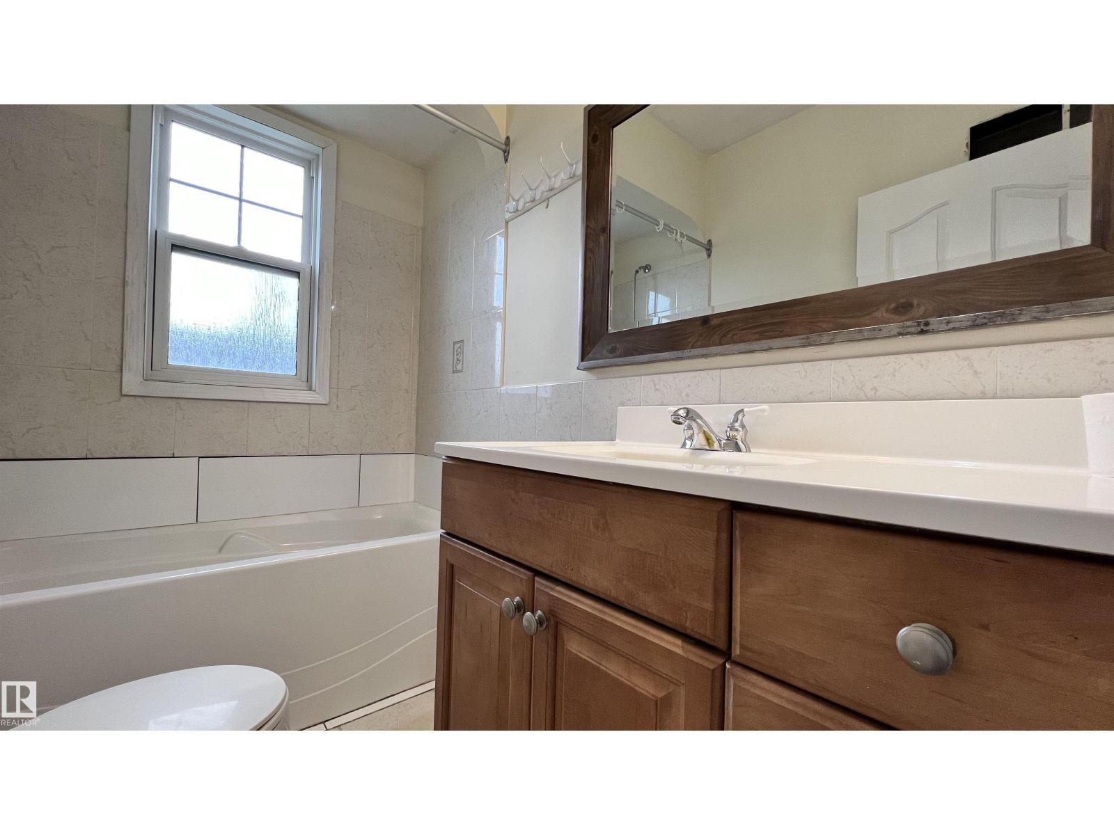 10839 109 St Nw, Edmonton, Alberta  T5H 3B9 - Photo 10 - E4478924