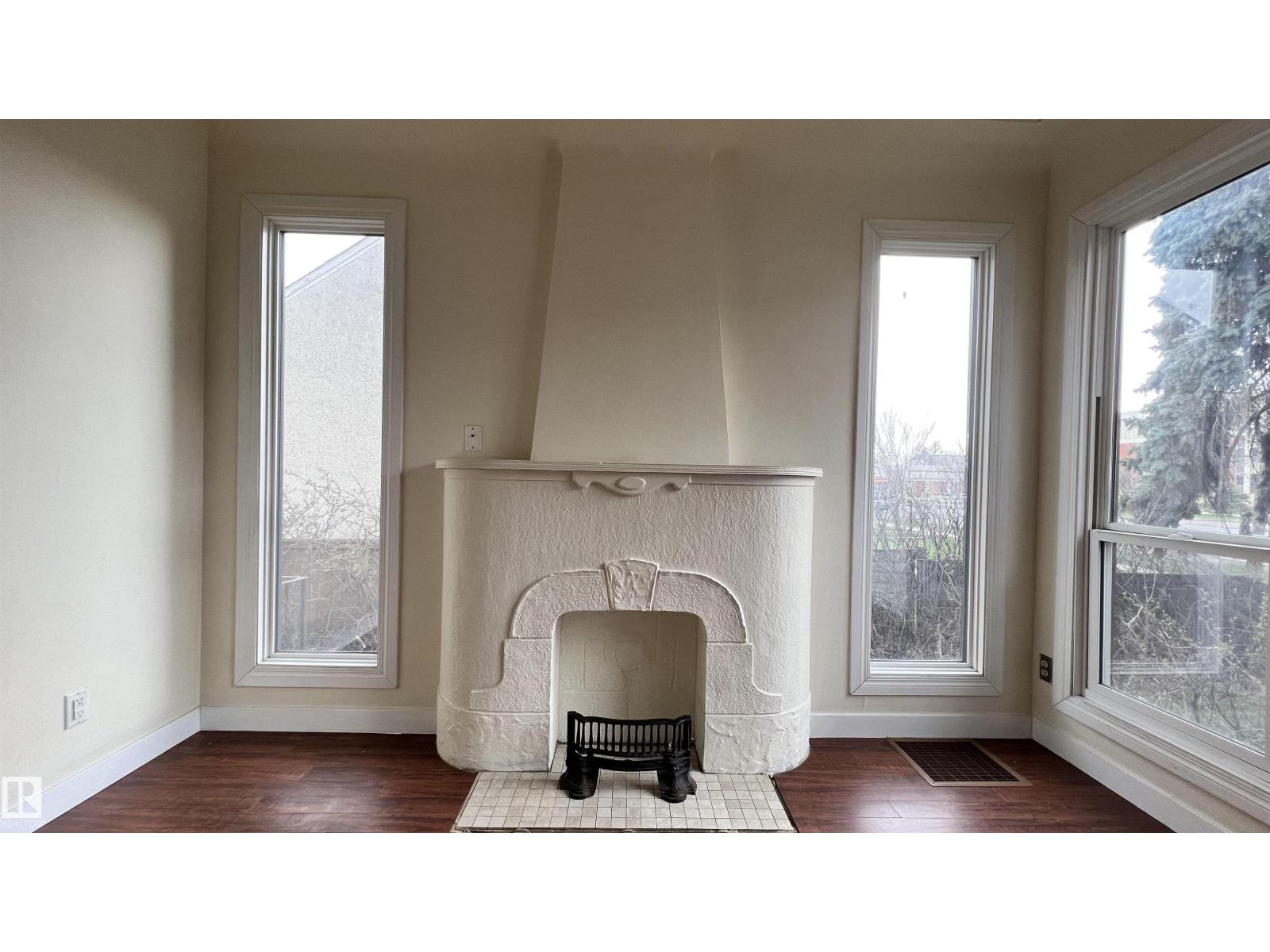 10839 109 St Nw, Edmonton, Alberta  T5H 3B9 - Photo 4 - E4478924