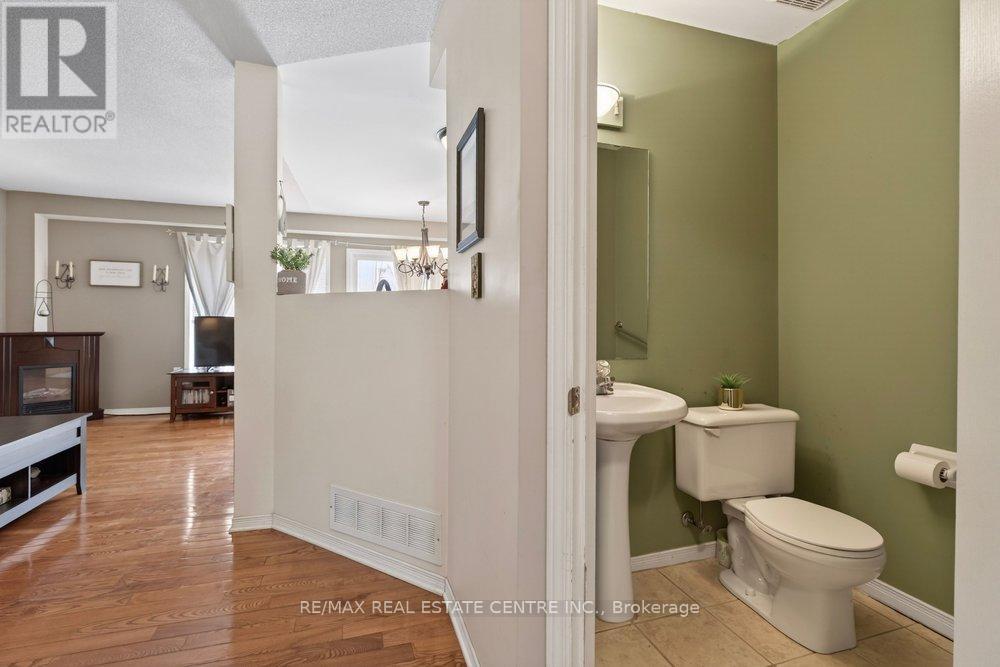 29 - 10 Cadham Boulevard, Hamilton, Ontario  L8W 3X6 - Photo 17 - X12779396