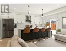 74 BOBOLINK ROAD, Hamilton, Ontario