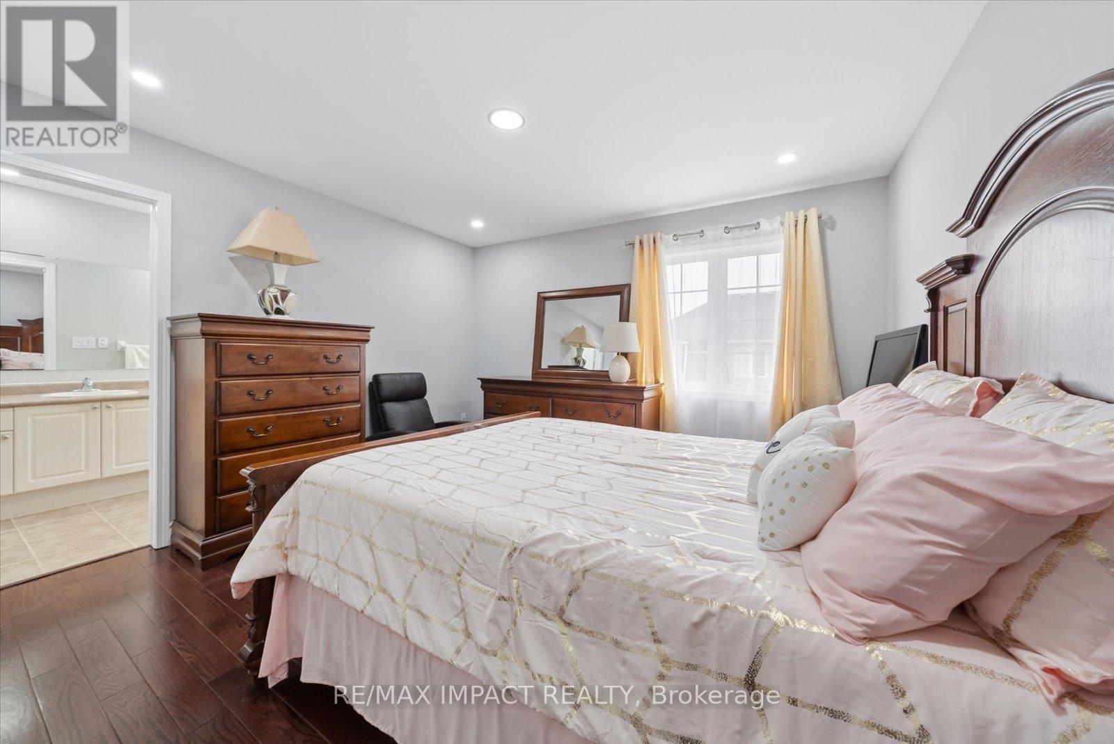 21 Decker Hollow Circle, Brampton, Ontario  L6X 0K9 - Photo 17 - W12918092