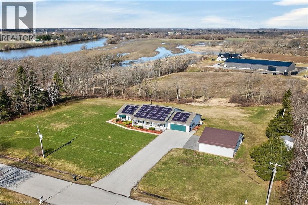 2 FOXLOW Crescent, Cayuga, Ontario