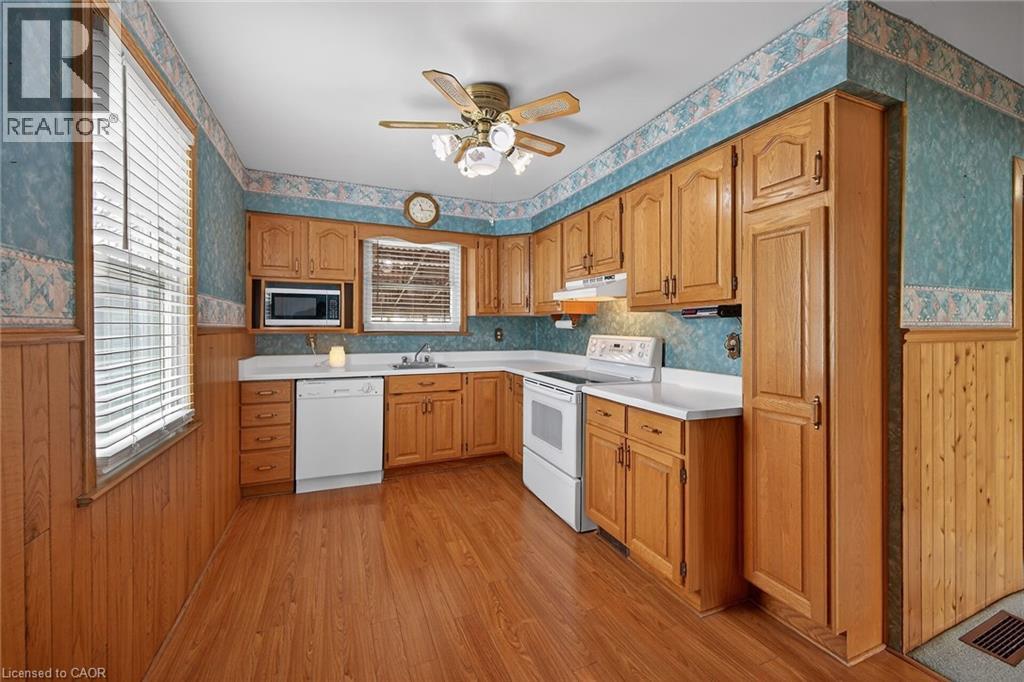 21 Lakeview Avenue, Grimsby, Ontario  L3M 3L9 - Photo 11 - 40814708