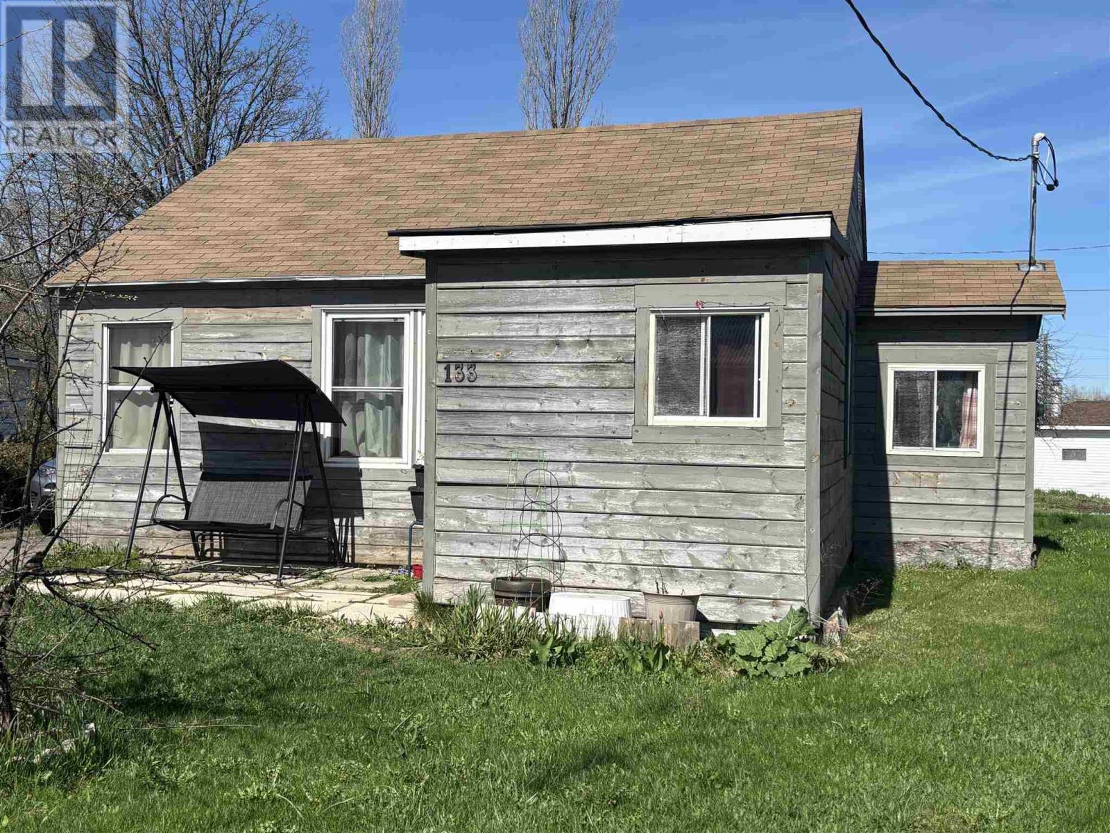 133 Bellevue Ave, Sault Ste. Marie, Ontario  P6B 2W5 - Photo 2 - SM260535