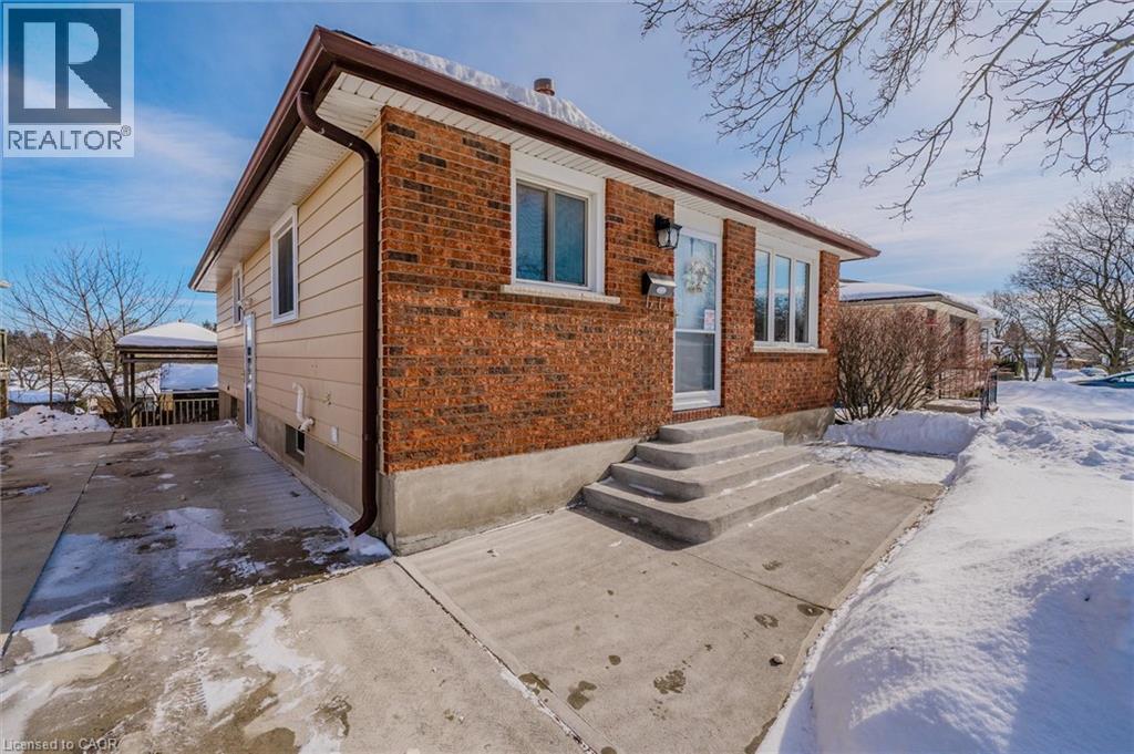 217 Johanna Drive, Cambridge, Ontario  N1S 4C5 - Photo 3 - 40803882