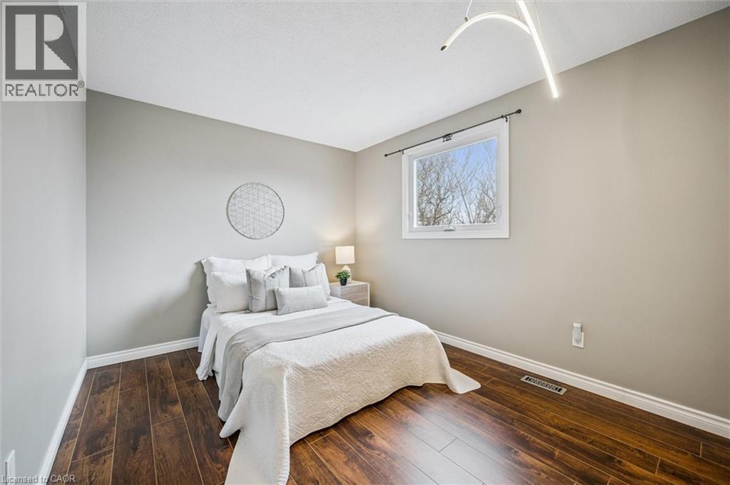 161 Ambleside Court, Waterloo, Ontario  N2K 3E3 - Photo 20 - 40812161