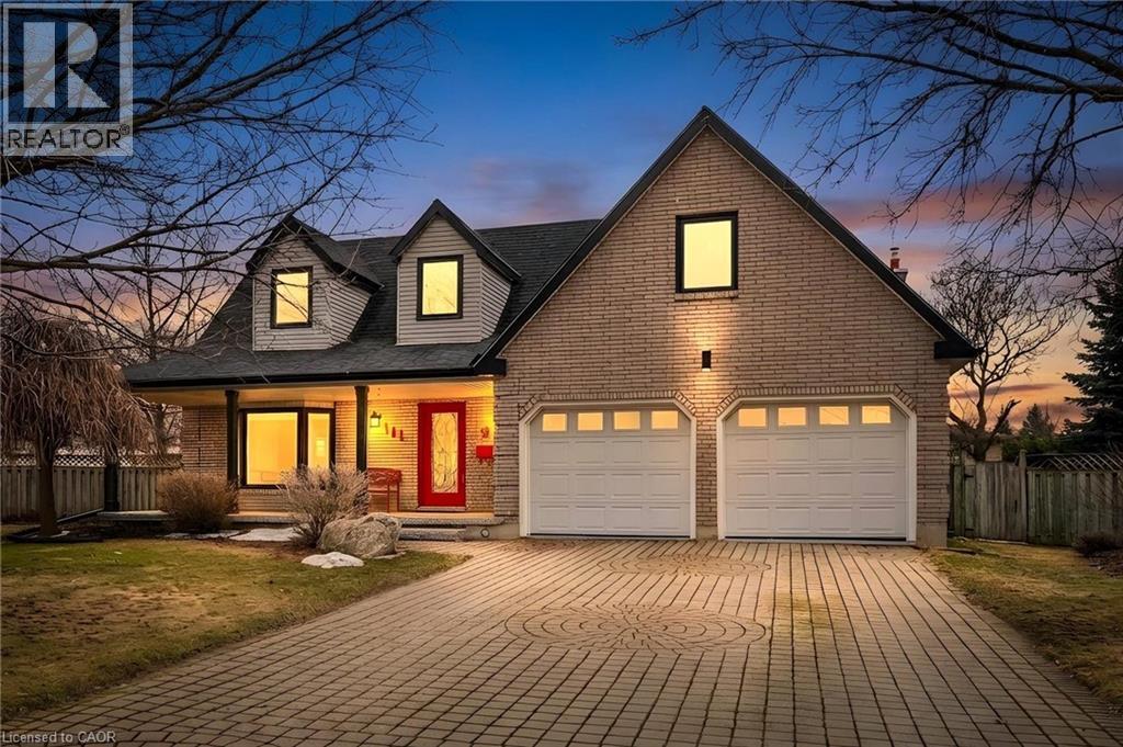 161 AMBLESIDE Court, Waterloo, Ontario