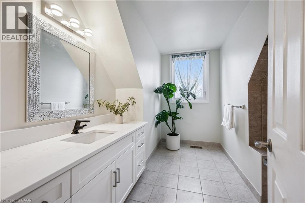 161 Ambleside Court, Waterloo, Ontario  N2K 3E3 - Photo 22 - 40812161