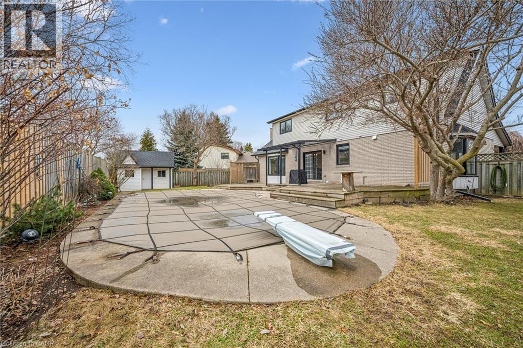 161 Ambleside Court, Waterloo, Ontario  N2K 3E3 - Photo 40 - 40812161