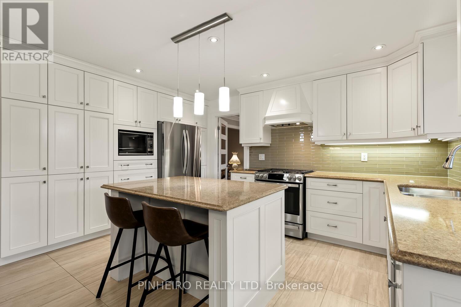 146 Whisperwood Avenue, London South, Ontario  N6K 4C2 - Photo 7 - X12918626