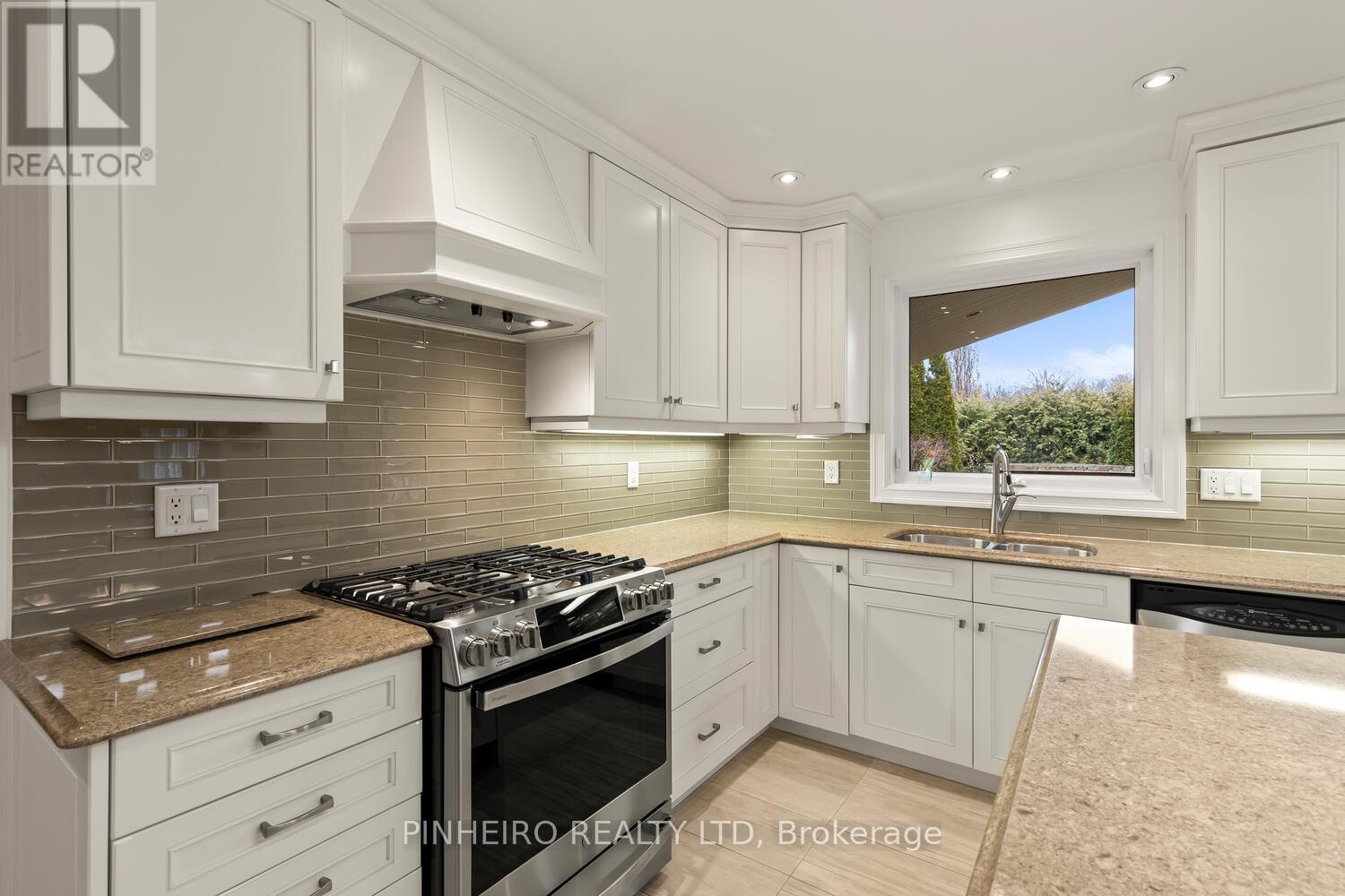 146 Whisperwood Avenue, London South, Ontario  N6K 4C2 - Photo 8 - X12918626