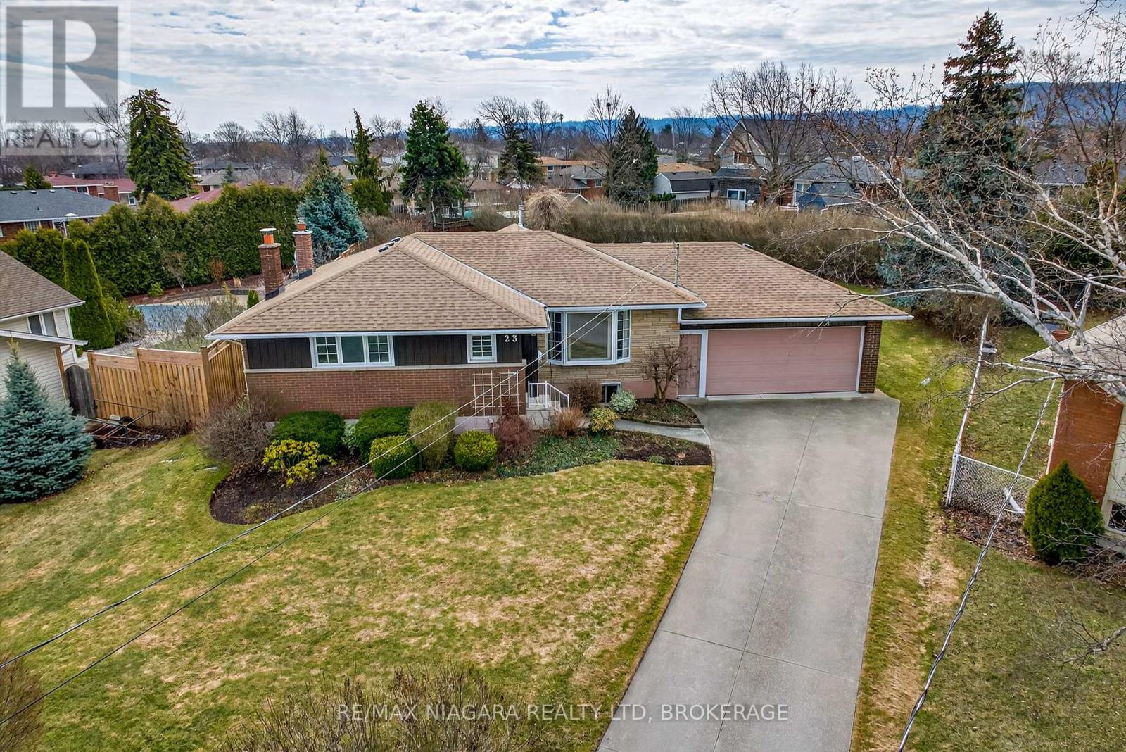 23 Almond Gardens, Grimsby, Ontario  L3M 2K2 - Photo 43 - X12908922