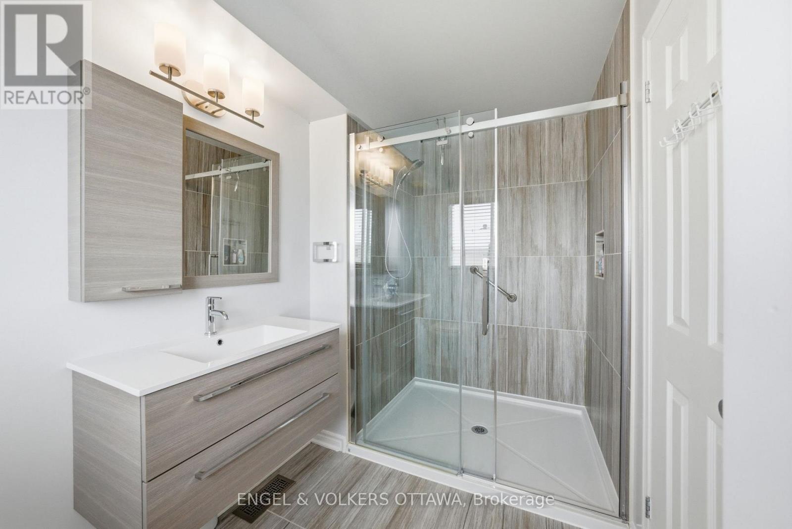 2190 Liska Street, Ottawa, Ontario  K4A 4J8 - Photo 15 - X12918636