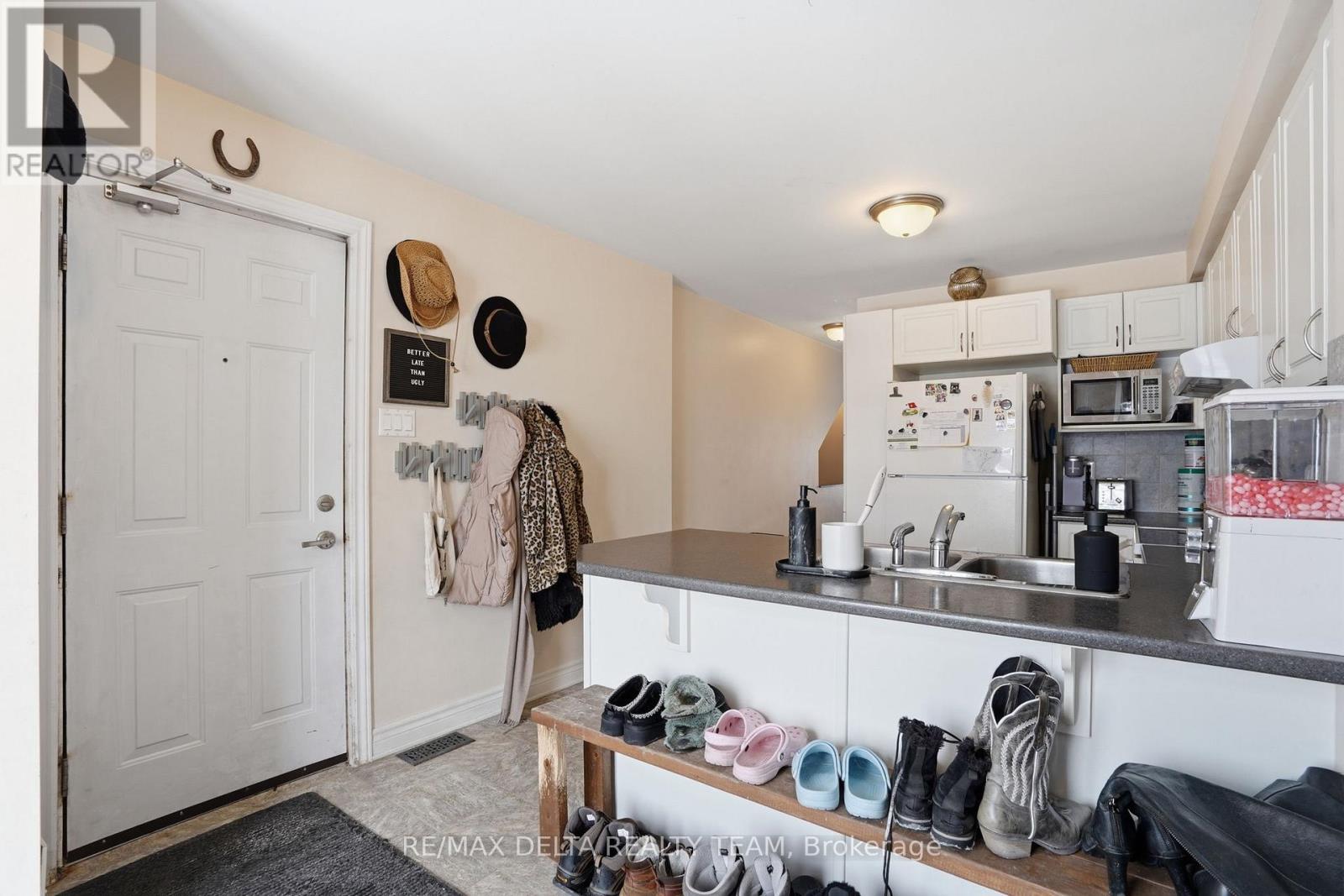 121 - 2333 Esprit Drive, Ottawa, Ontario  K4A 0T4 - Photo 5 - X12918690