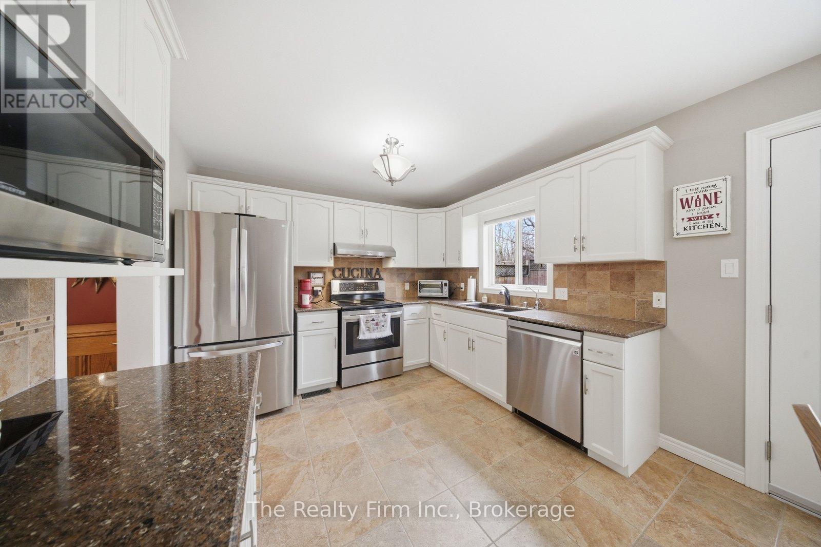 234 Ferguson Drive, Woodstock, Ontario  N4V 1B3 - Photo 16 - X12918600