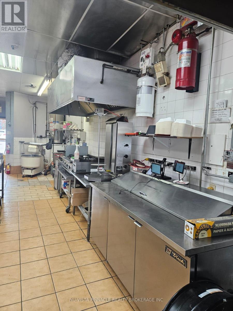 1101 Jalna Boulevard S, London South, Ontario  N6E 3B3 - Photo 3 - X12902926