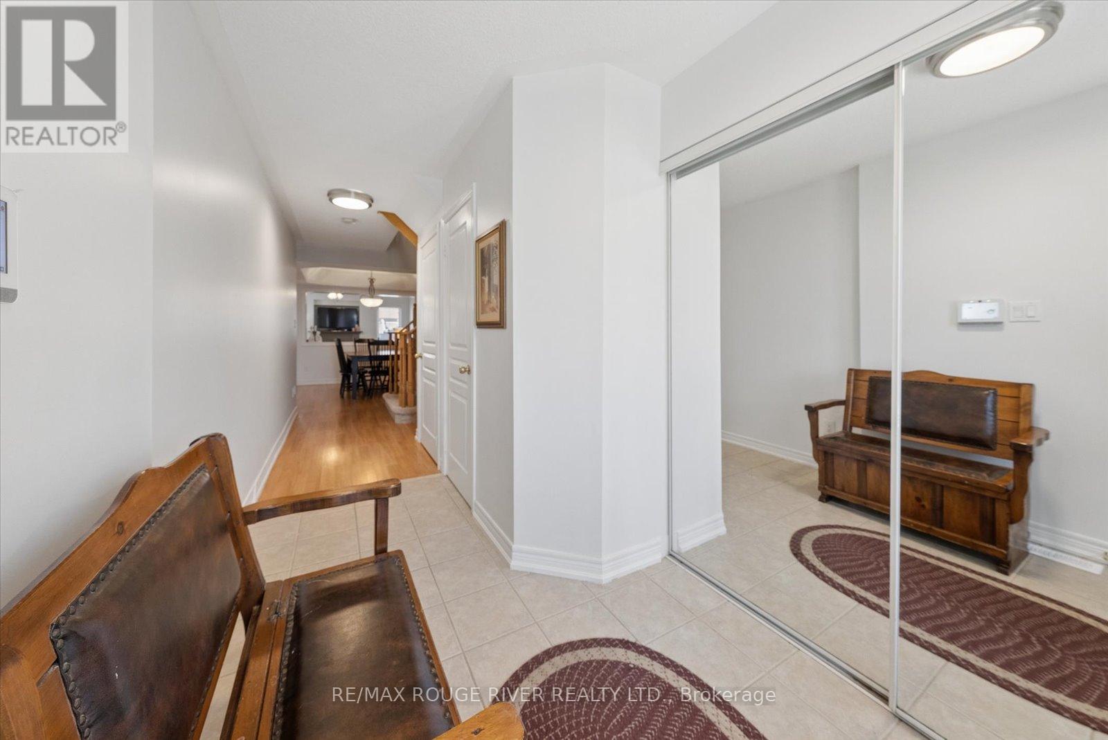 88 Keywood Street, Ajax, Ontario  L1Z 2E4 - Photo 3 - E12918572