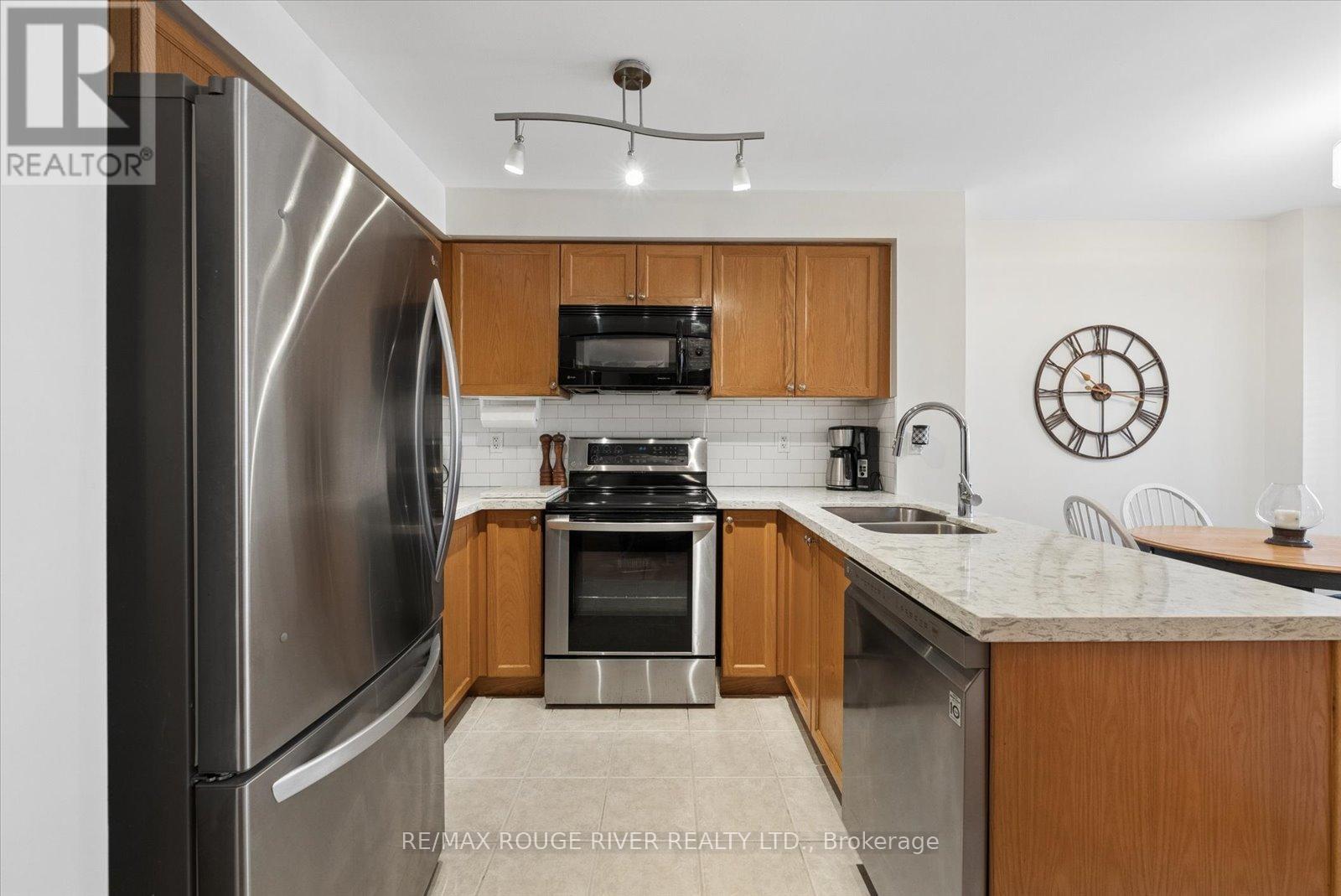 88 Keywood Street, Ajax, Ontario  L1Z 2E4 - Photo 9 - E12918572