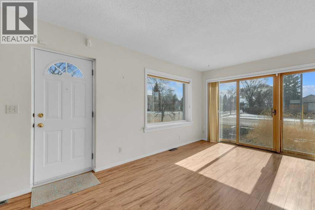 3702 44 Avenue, Red Deer, Alberta  T4N 3H5 - Photo 11 - A2295344