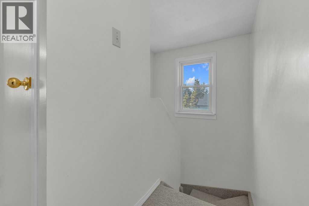 3702 44 Avenue, Red Deer, Alberta  T4N 3H5 - Photo 23 - A2295344