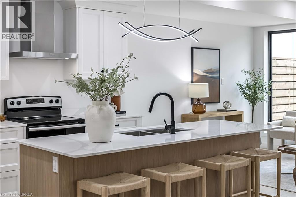 109 Winniett Street, Brantford, Ontario  N3T 1N1 - Photo 10 - 40809161