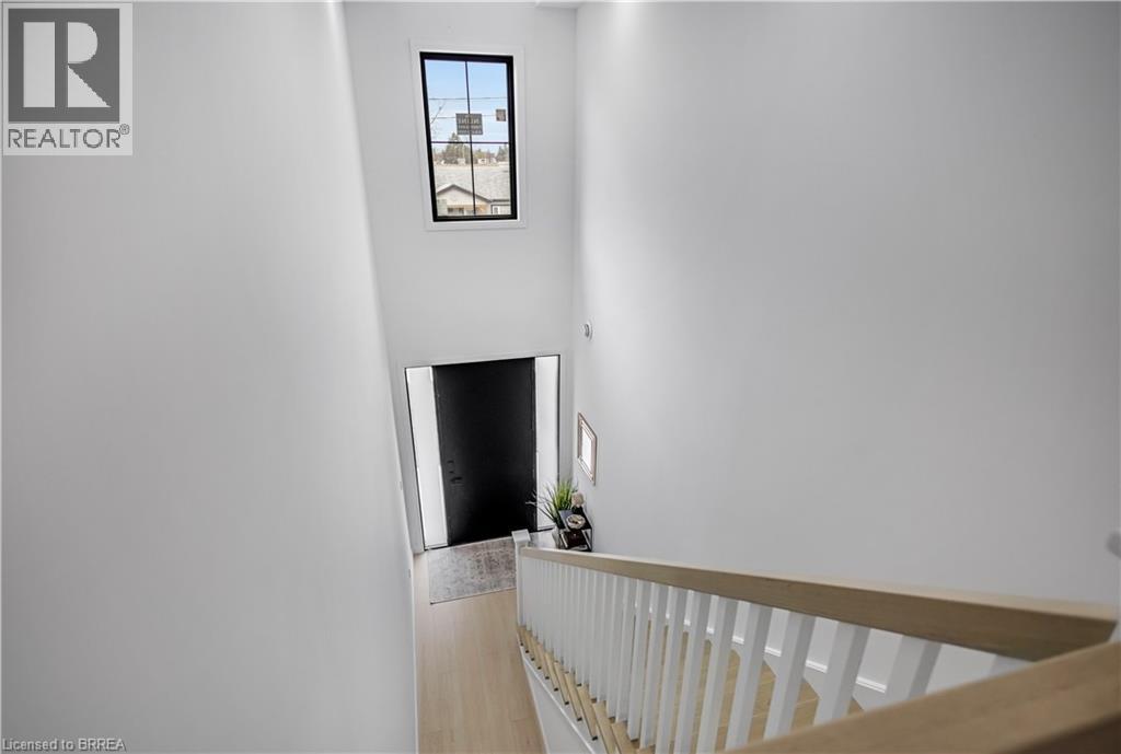 109 Winniett Street, Brantford, Ontario  N3T 1N1 - Photo 27 - 40809161