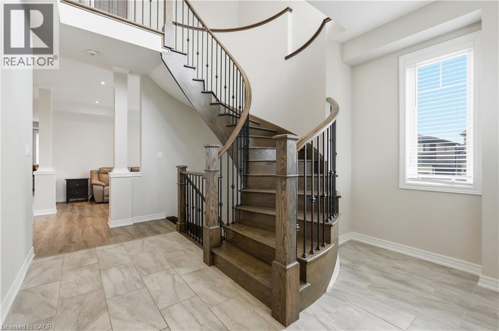 4025 Highland Park Drive, Beamsville, Ontario  L3J 0S9 - Photo 4 - 40812769