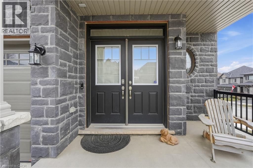 4025 Highland Park Drive, Beamsville, Ontario  L3J 0S9 - Photo 3 - 40812769