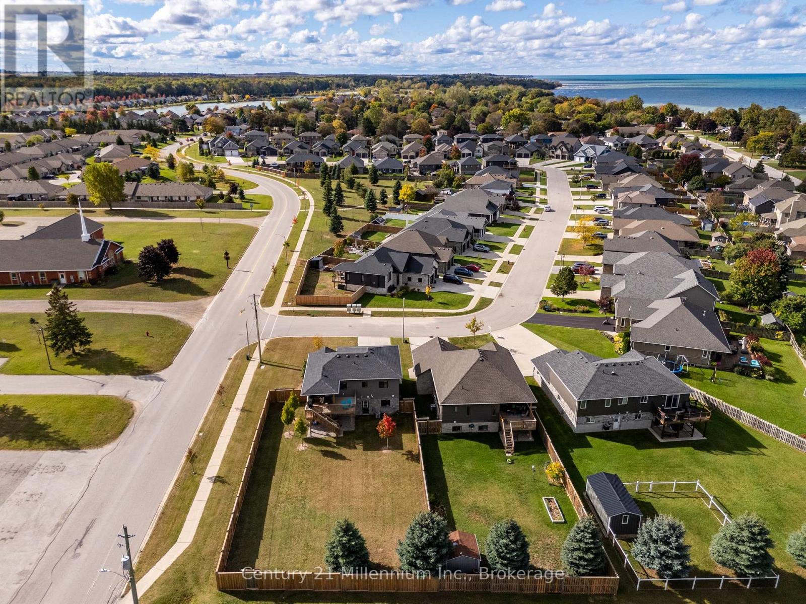 58 Lakefield Drive, Kincardine, Ontario  N2Z 0C9 - Photo 10 - X12918582