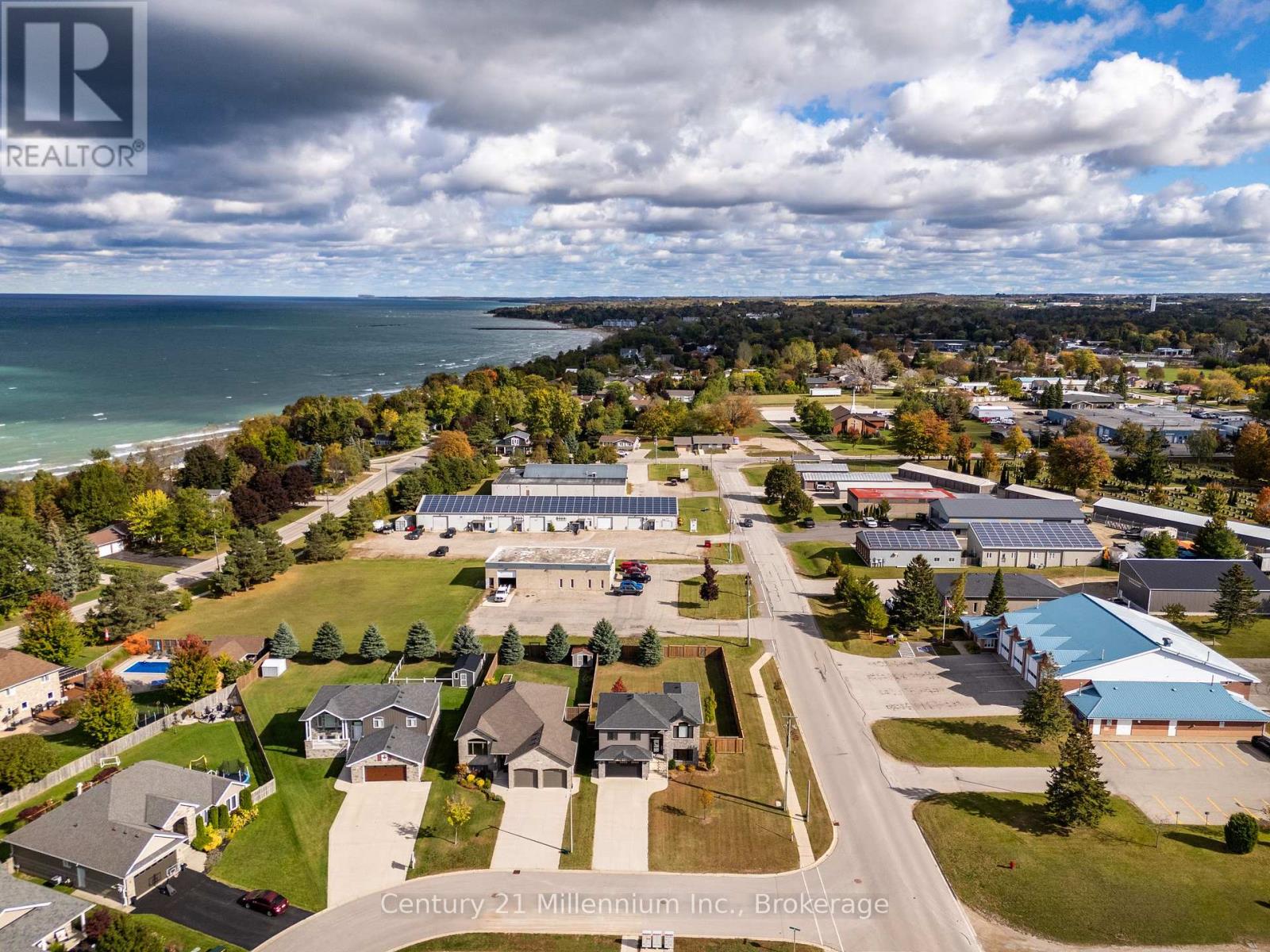 58 Lakefield Drive, Kincardine, Ontario  N2Z 0C9 - Photo 8 - X12918582