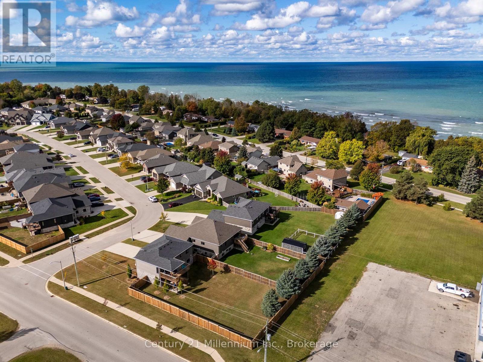 58 Lakefield Drive, Kincardine, Ontario  N2Z 0C9 - Photo 9 - X12918582