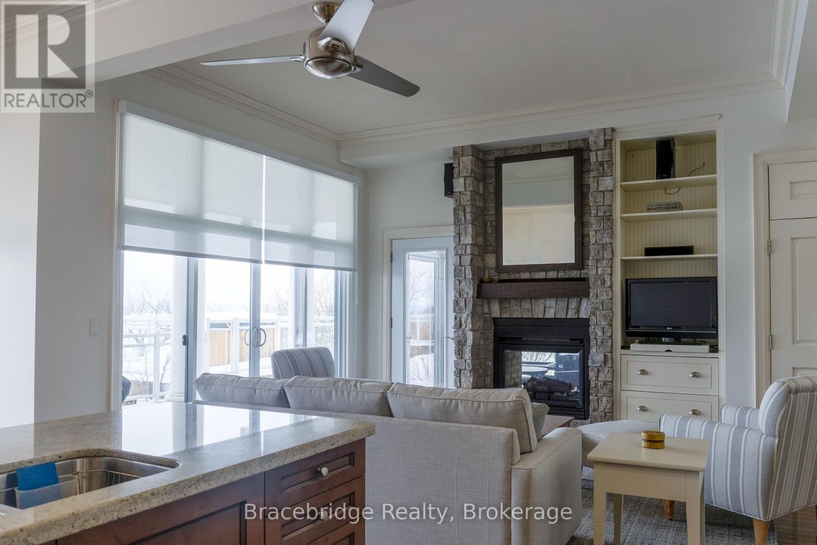 T301-C2 - 1869 Muskoka Rd 118 Highway W, Muskoka Lakes, Ontario P1L 1W8 - Photo 22 - X12918586