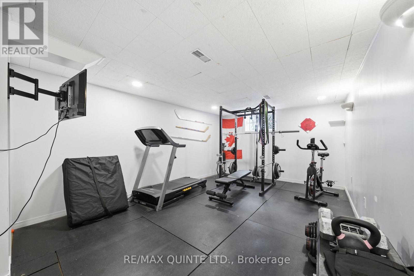 26 Applewood Drive, Belleville, Ontario  K8P 4E2 - Photo 34 - X12918628