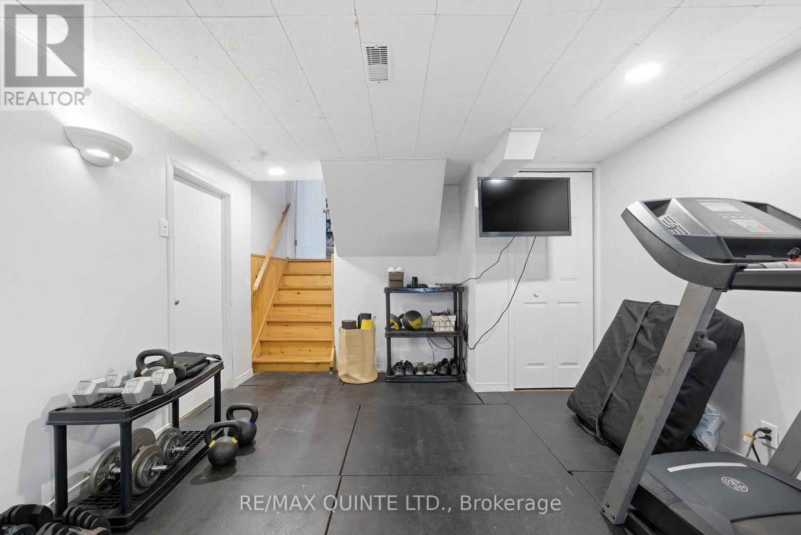 26 Applewood Drive, Belleville, Ontario  K8P 4E2 - Photo 36 - X12918628