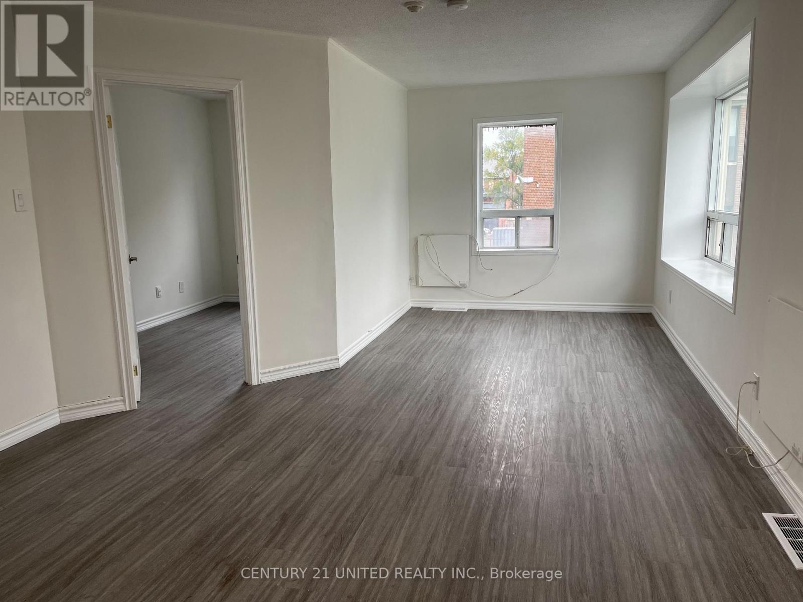 9 - 174.5 Hunter Street W, Peterborough, Ontario  K9H 2L2 - Photo 6 - X12918662