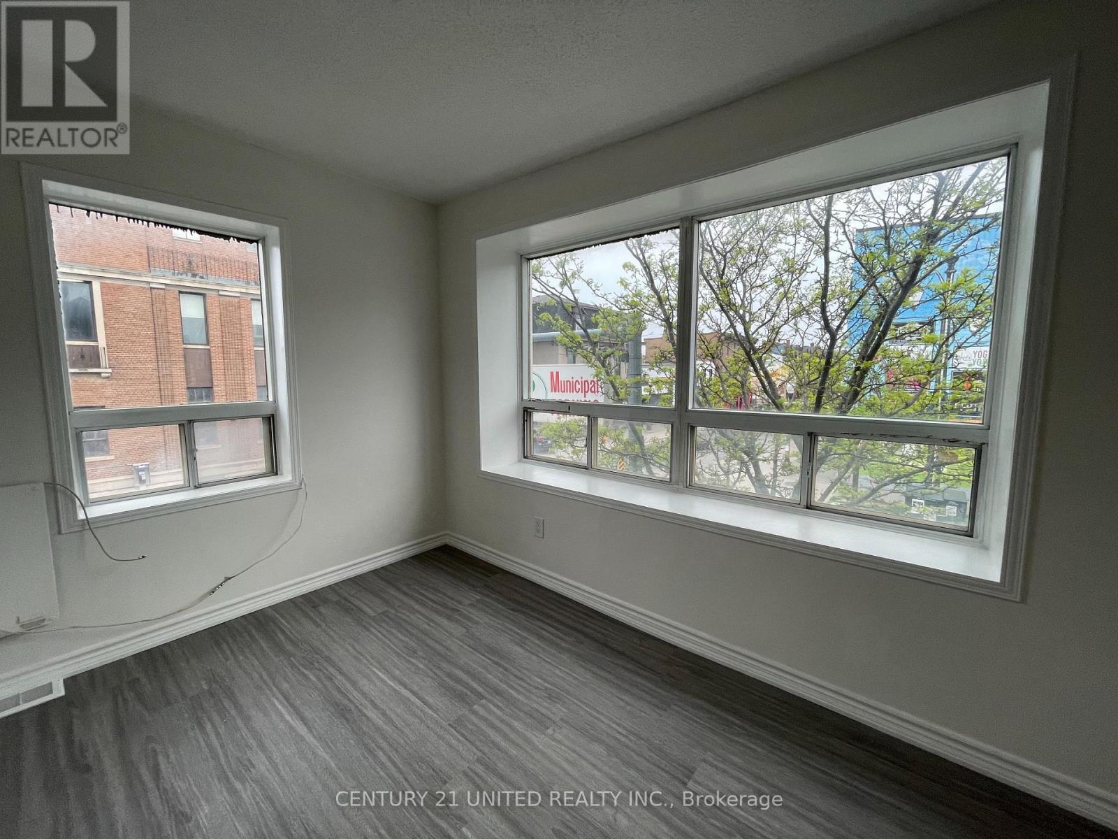 9 - 174.5 Hunter Street W, Peterborough, Ontario  K9H 2L2 - Photo 8 - X12918662