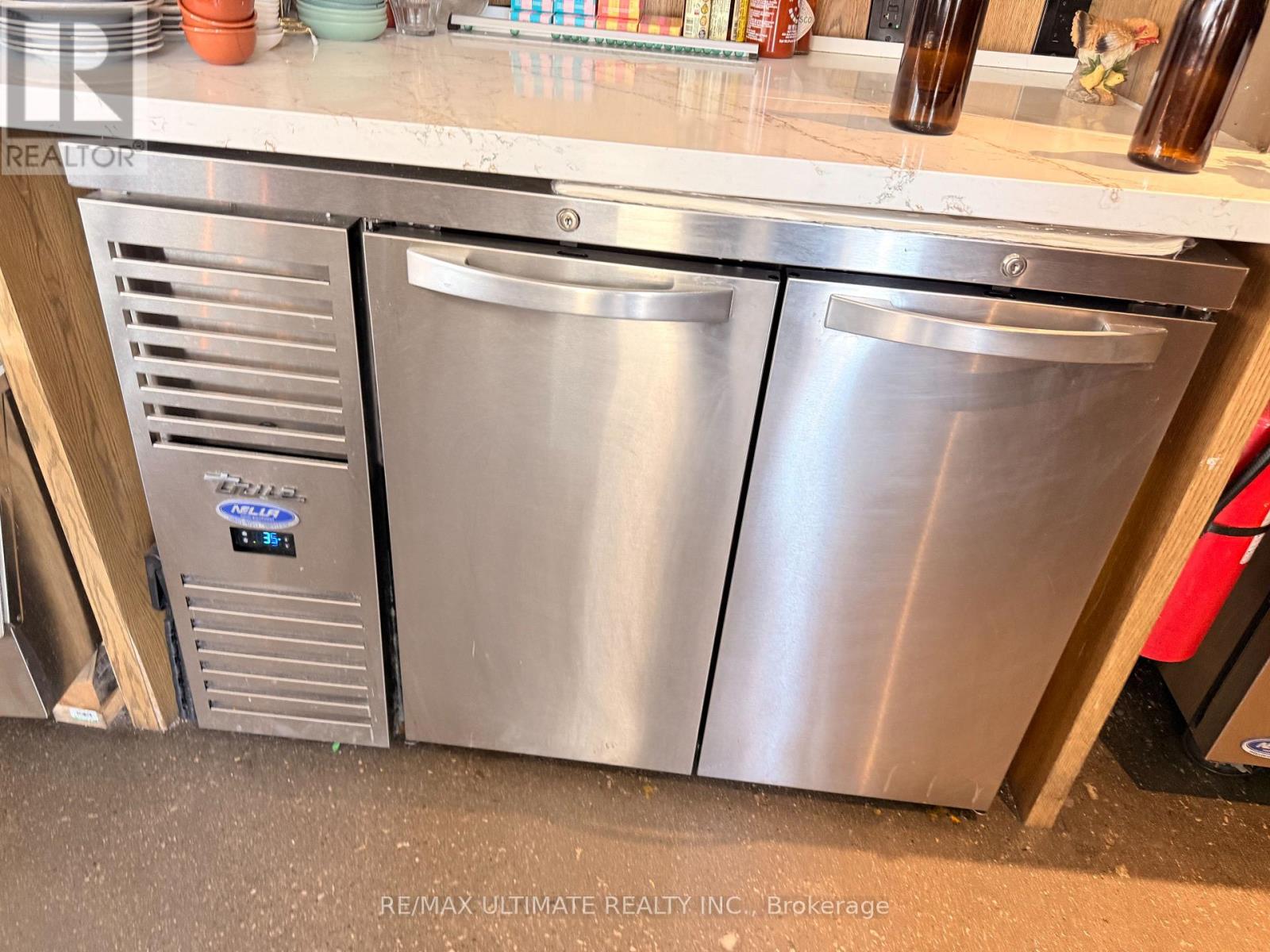 19 Lawren Harris Square, Toronto, Ontario  M5A 1H7 - Photo 13 - C12918548