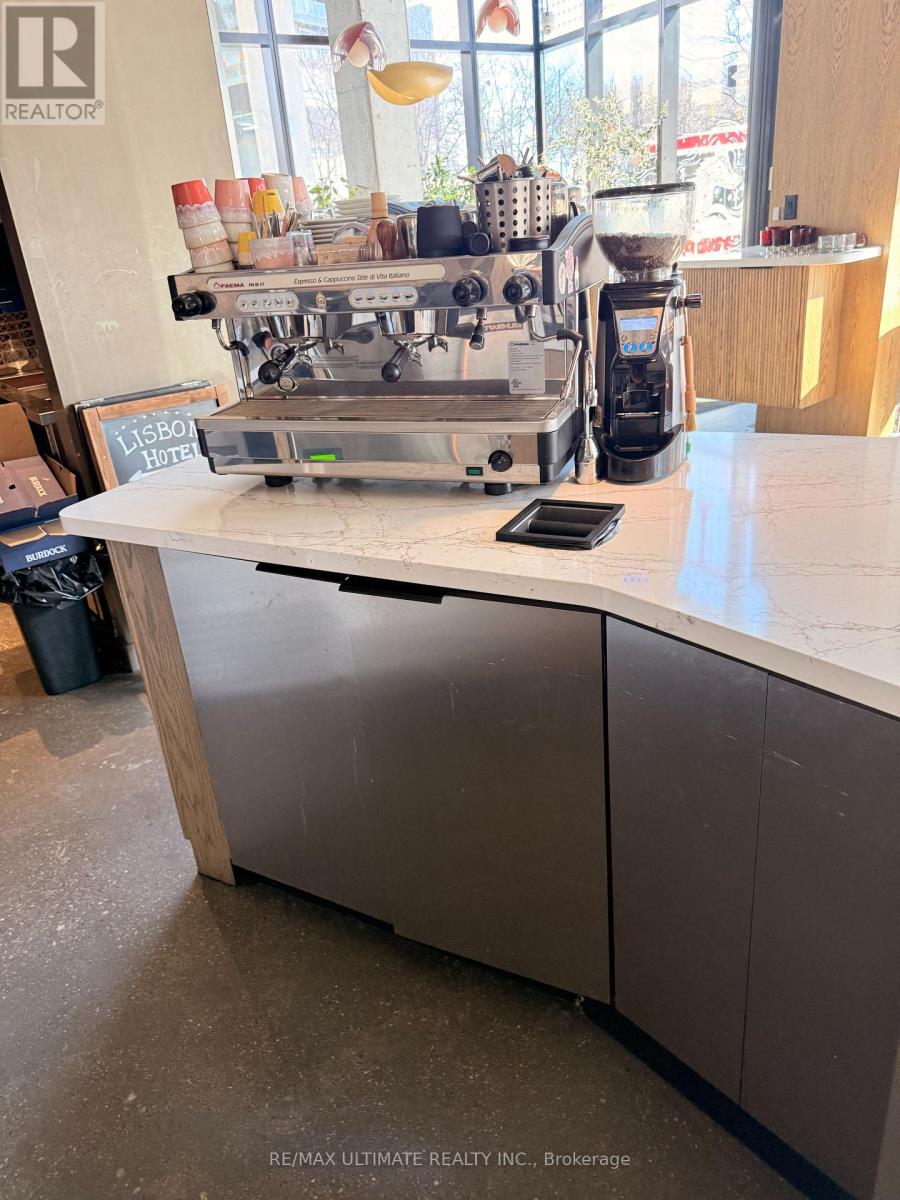 19 Lawren Harris Square, Toronto, Ontario  M5A 1H7 - Photo 16 - C12918548