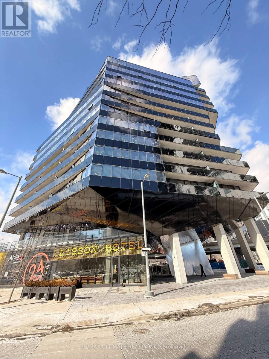 19 Lawren Harris Square, Toronto, Ontario  M5A 1H7 - Photo 3 - C12918548